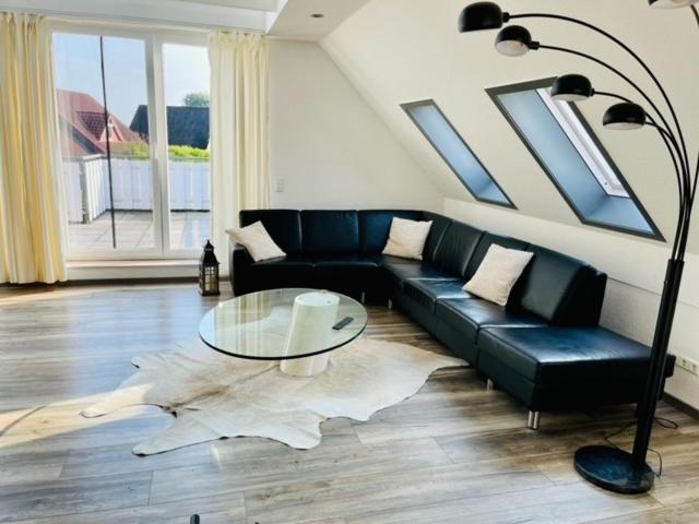 Apartment 160Qm 5 Schlafzimmer 1 Wohnzimmer Terrasse Und Balkon วิลเฮล์มฮาเฟน ภายนอก รูปภาพ