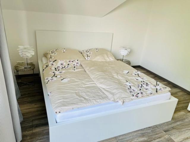 Apartment 160Qm 5 Schlafzimmer 1 Wohnzimmer Terrasse Und Balkon วิลเฮล์มฮาเฟน ภายนอก รูปภาพ
